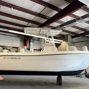 2022 Cobia Boats 237