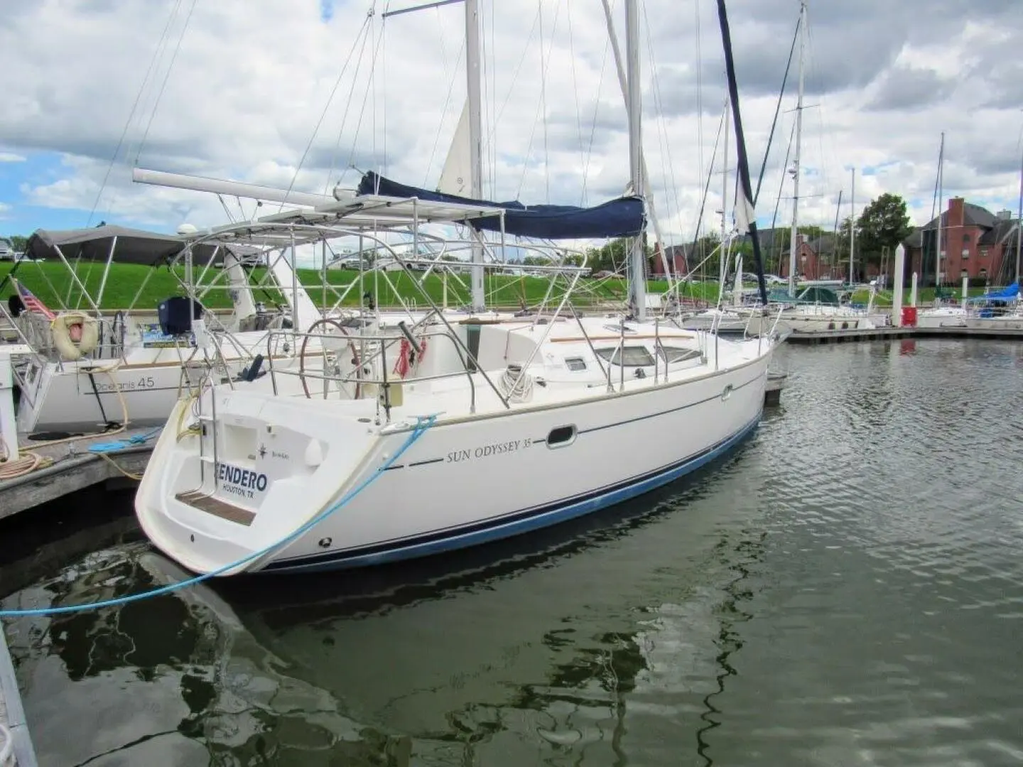 2005 Jeanneau 35