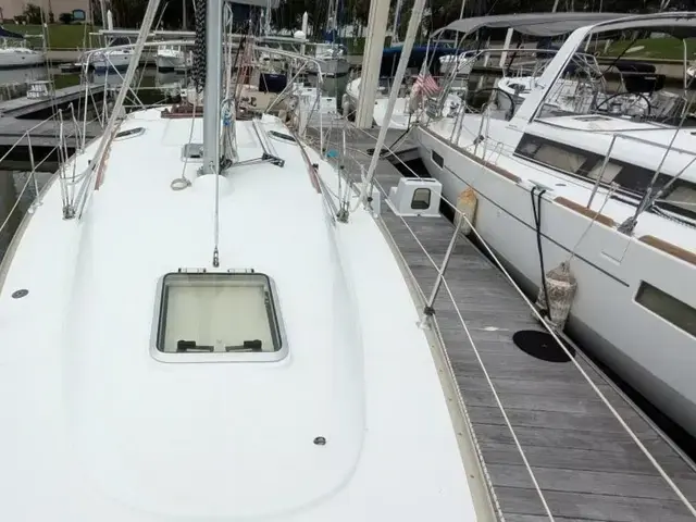 Jeanneau 35