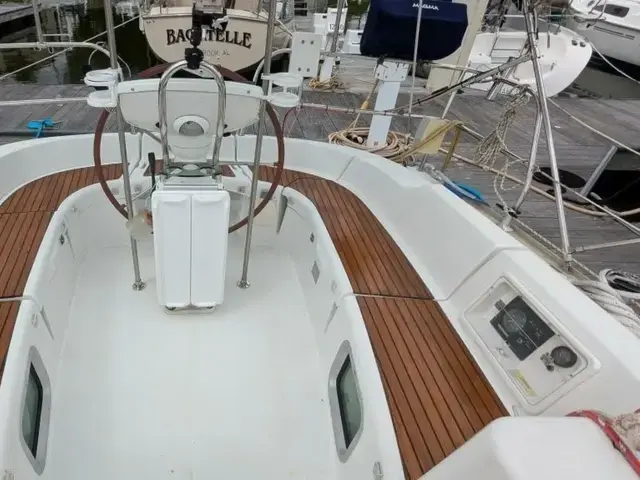 Jeanneau 35