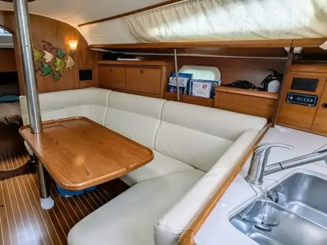 Jeanneau 35