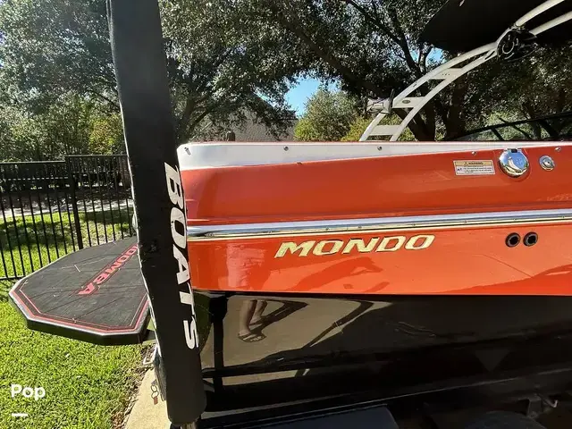 Moomba Mondo