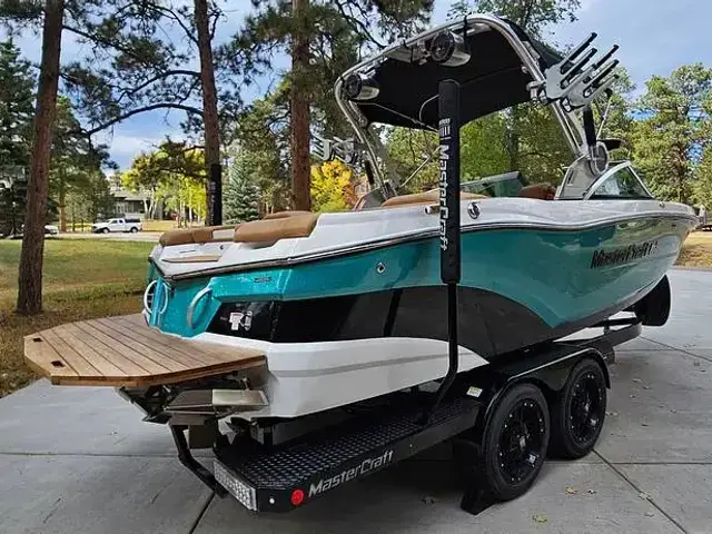 Mastercraft Xt 22