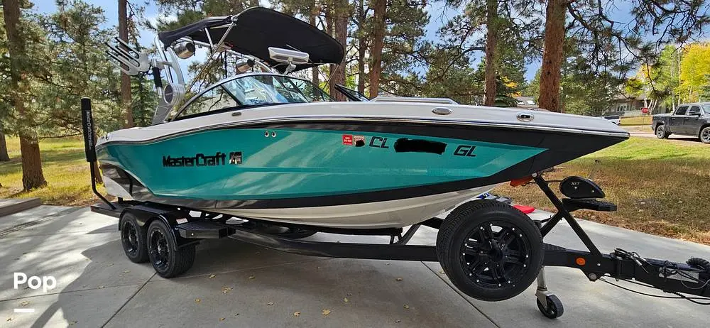 2020 Mastercraft xt 22