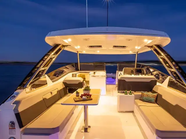 Aquila 32 Sport