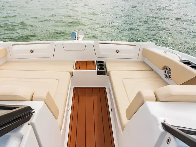 Aquila 32 Sport