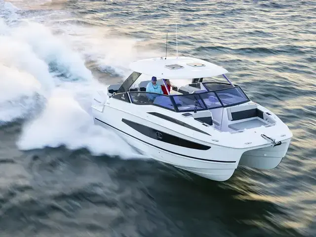 Aquila 32 Sport