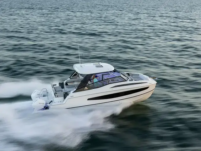 Aquila 32 Sport