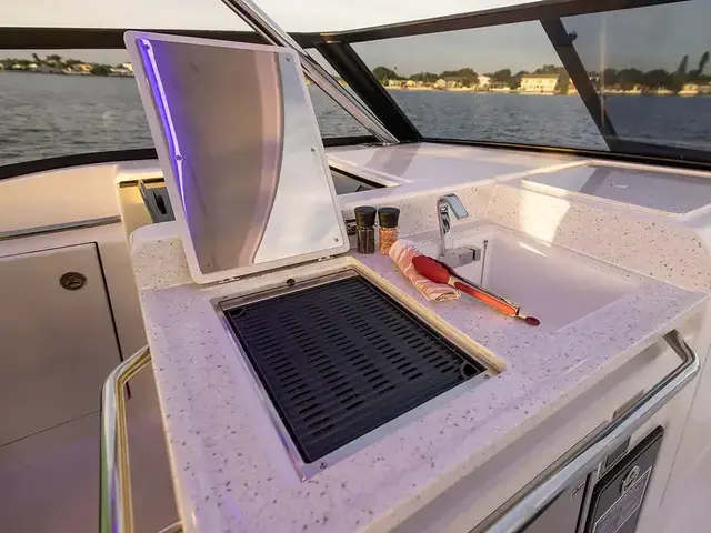 Aquila 32 Sport