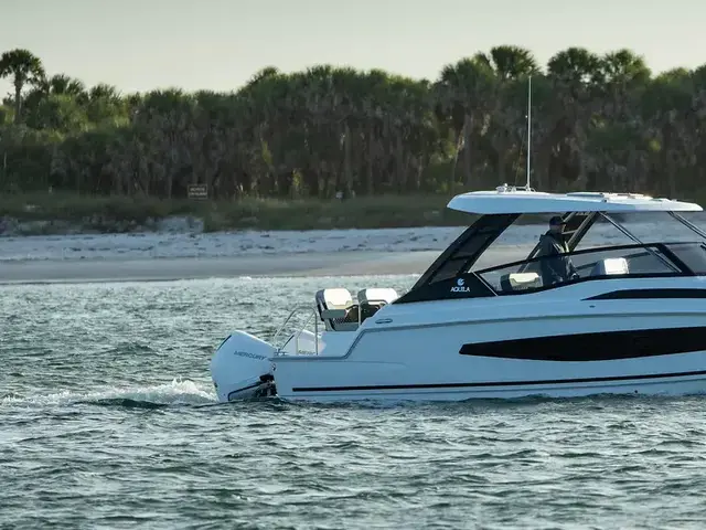 Aquila 32 Sport