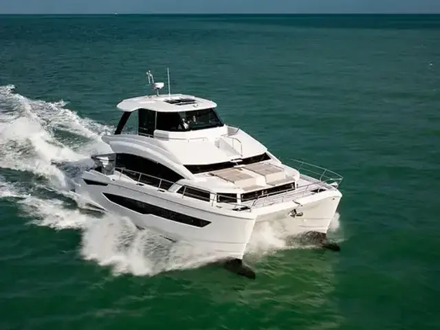 Aquila 54 Yacht