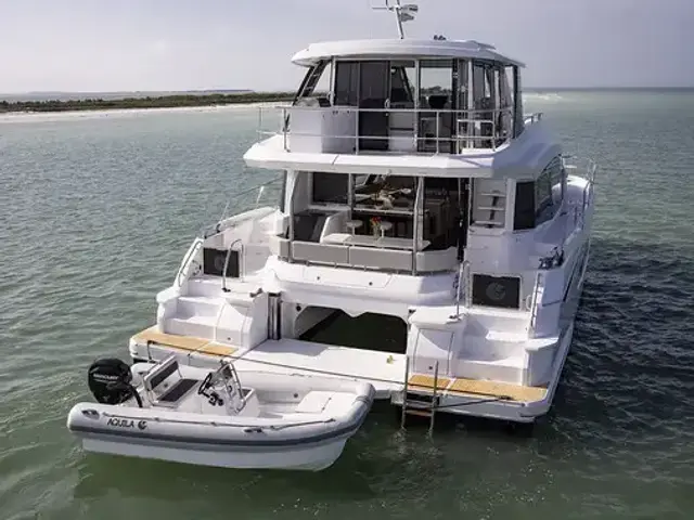 Aquila 54 Yacht