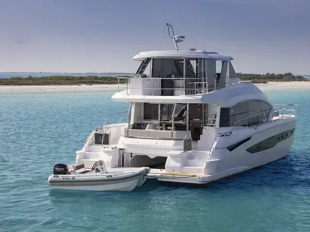 Aquila 54 Yacht