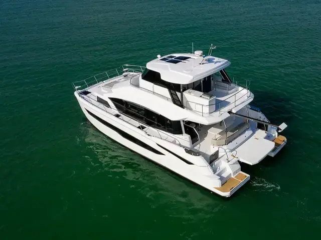 Aquila 54 Yacht