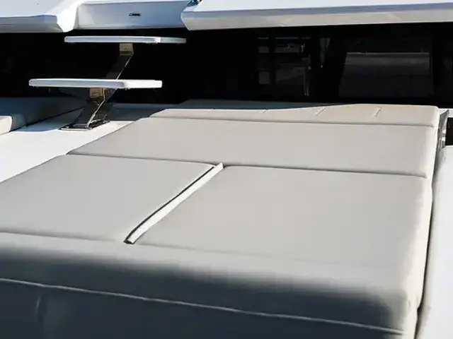 Aquila 54 Yacht