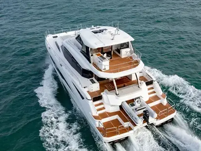 Aquila 70 Luxury