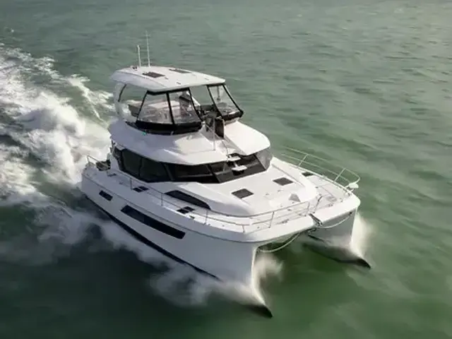 Aquila 44 Yacht