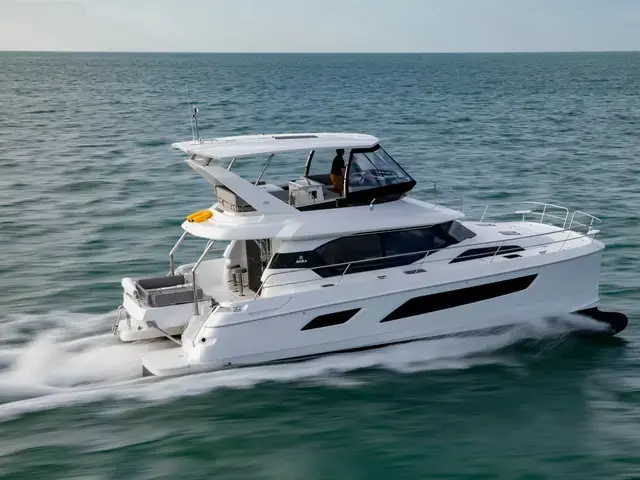 Aquila 44 Yacht