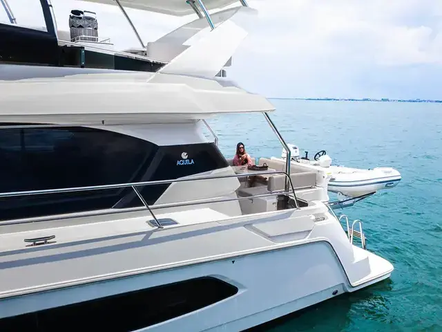 Aquila 44 Yacht