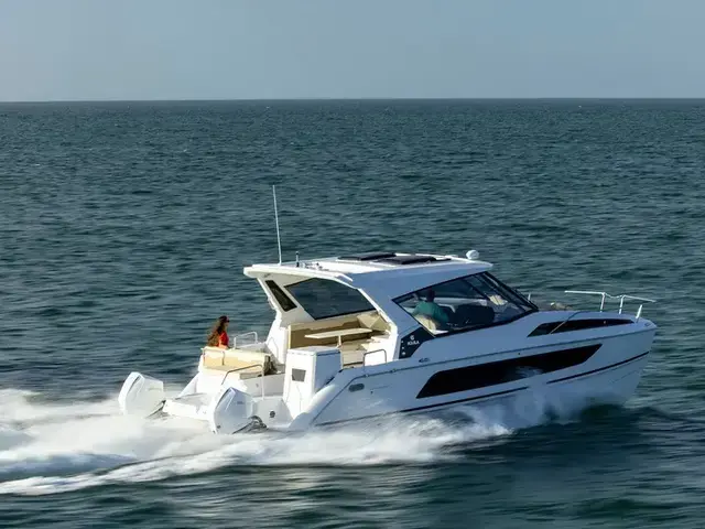 Aquila 36 Sport