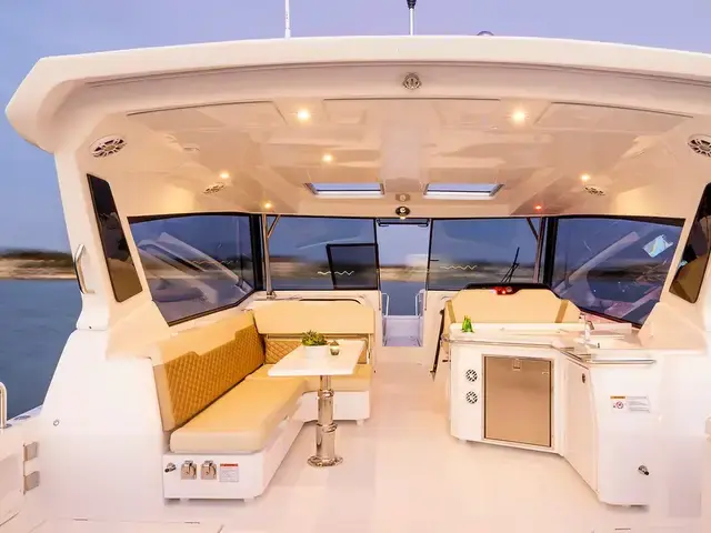 Aquila 36 Sport