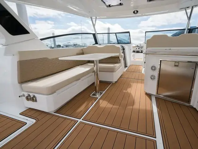 Aquila 36 Sport