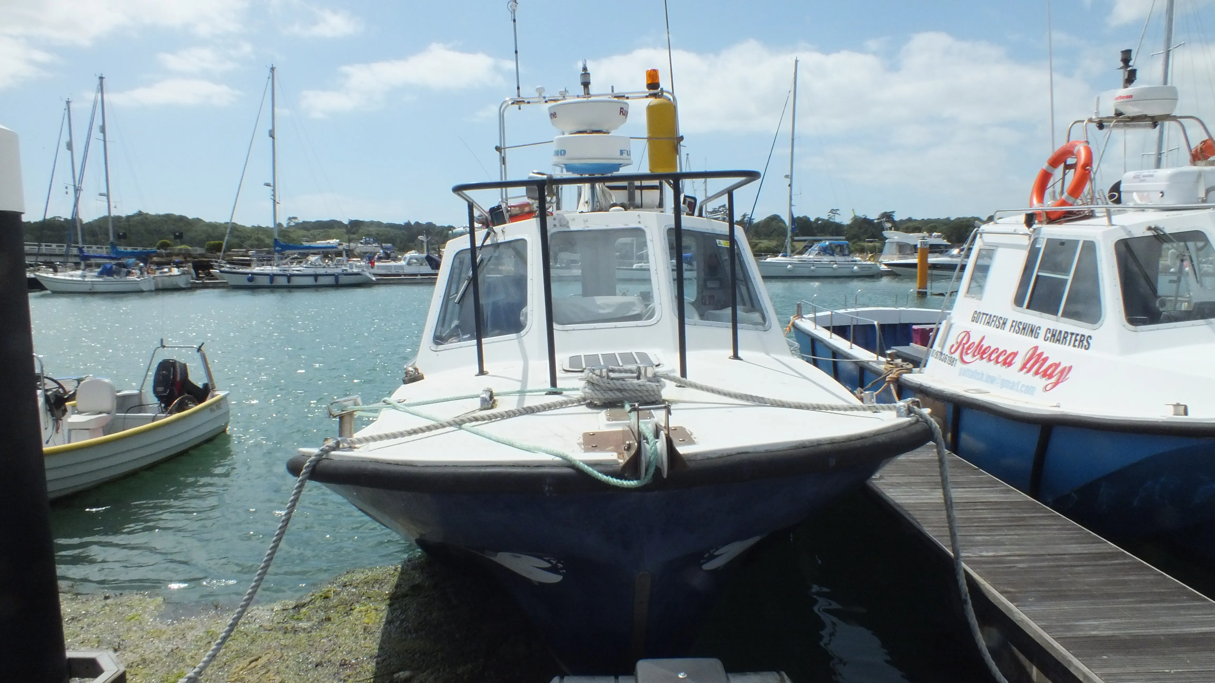 1991 Offshore 105 fishing boat