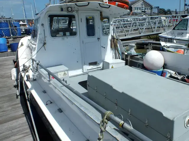 Offshore 105 Fishing Boat