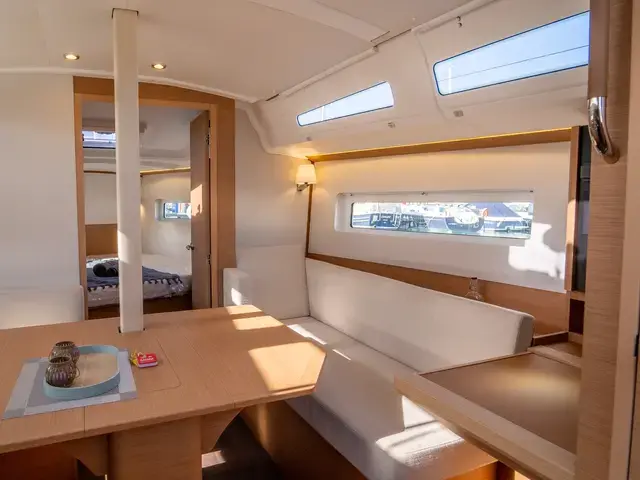 Jeanneau Sun Odyssey 380