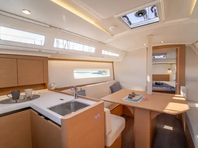 Jeanneau Sun Odyssey 380