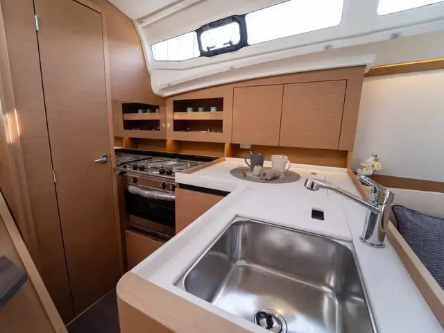 Jeanneau Sun Odyssey 380