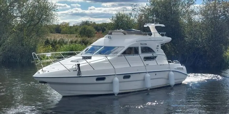 2000 Sealine f33