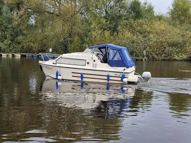 1989 Honda saxon day cruiser - boat