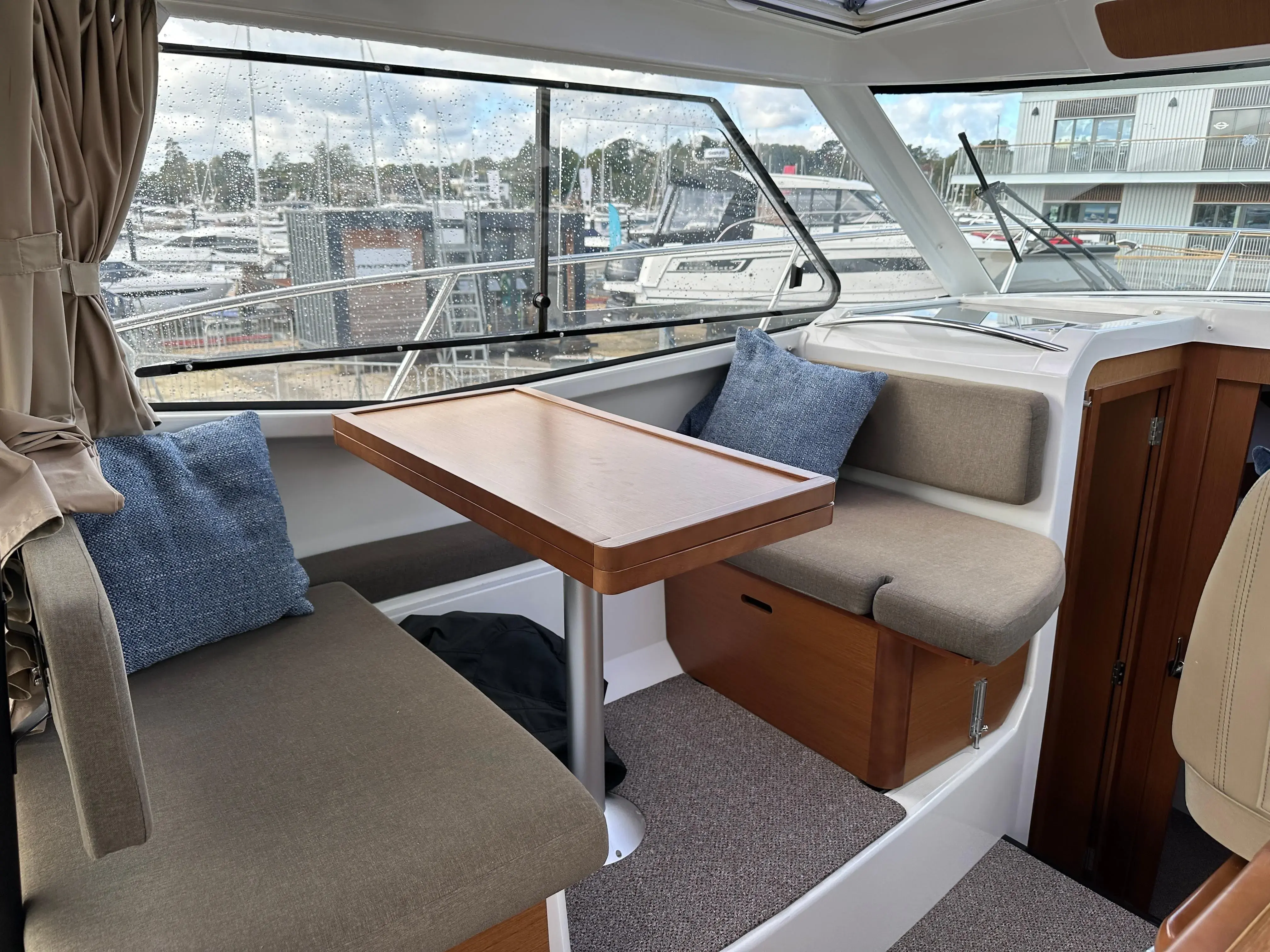 2013 Jeanneau merry fisher 855