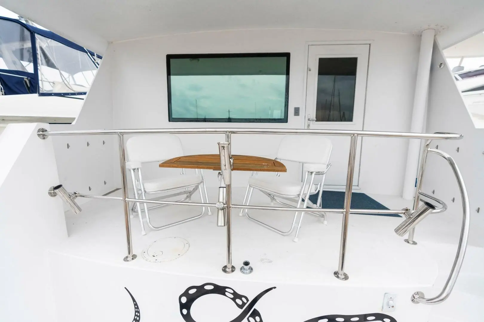 1998 Hatteras sport deck motor yacht