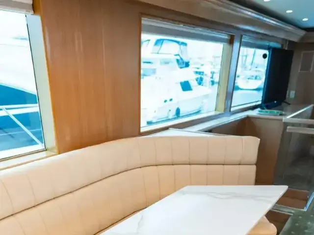 Hatteras Sport Deck Motor Yacht