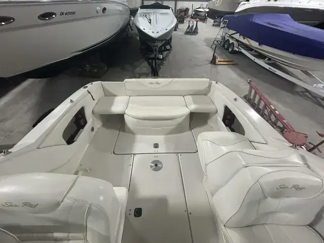 Sea Ray 245 Weekender