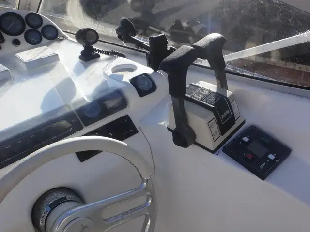 Sealine 260