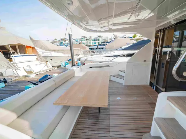 Ferretti Yachts 550