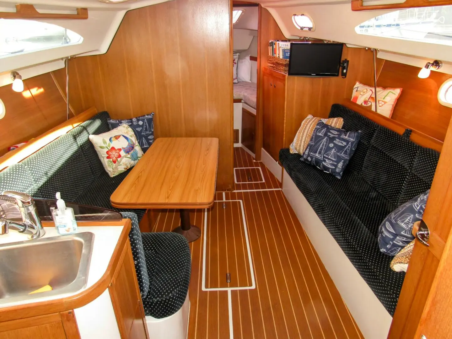 2007 Catalina 33