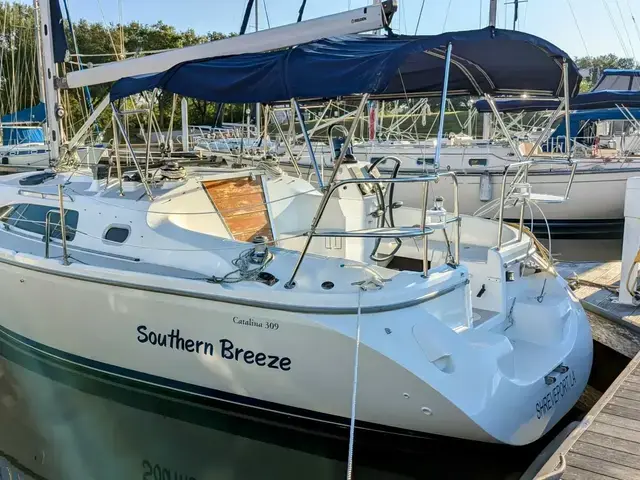 Catalina 33