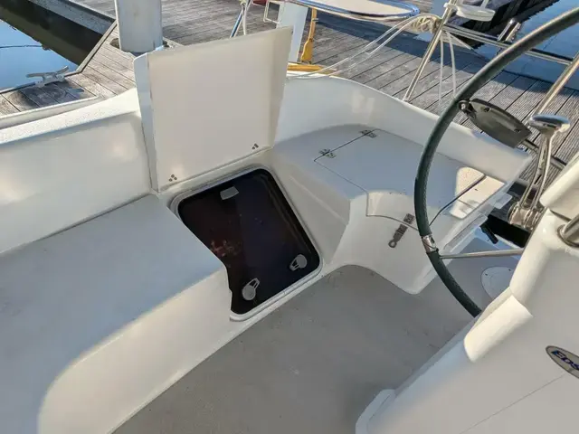 Catalina 33