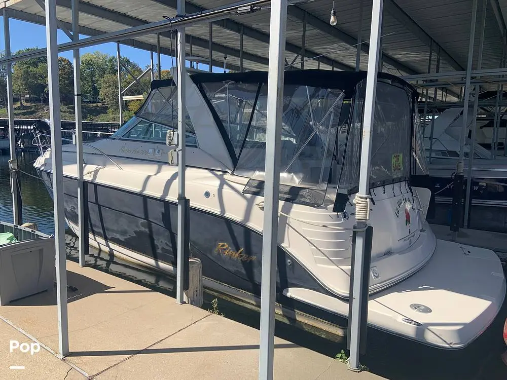 2006 Rinker 300 fiesta vee