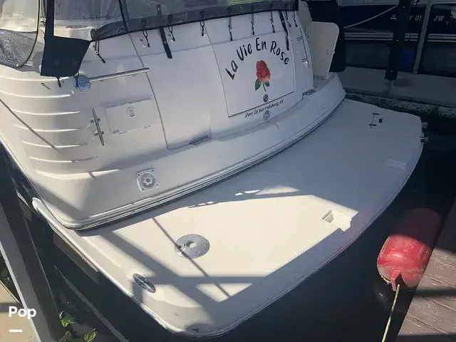 Rinker 300 Fiesta Vee