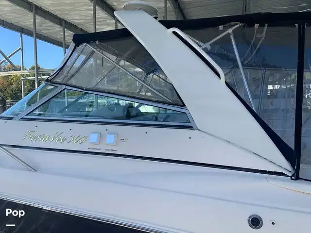 Rinker 300 Fiesta Vee