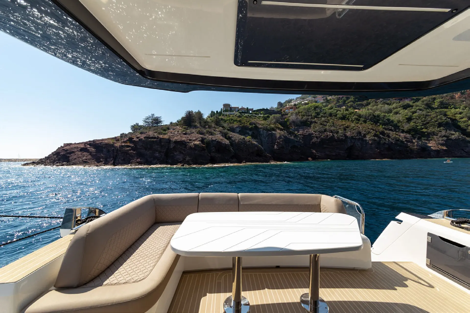 2024 Galeon 560 fly