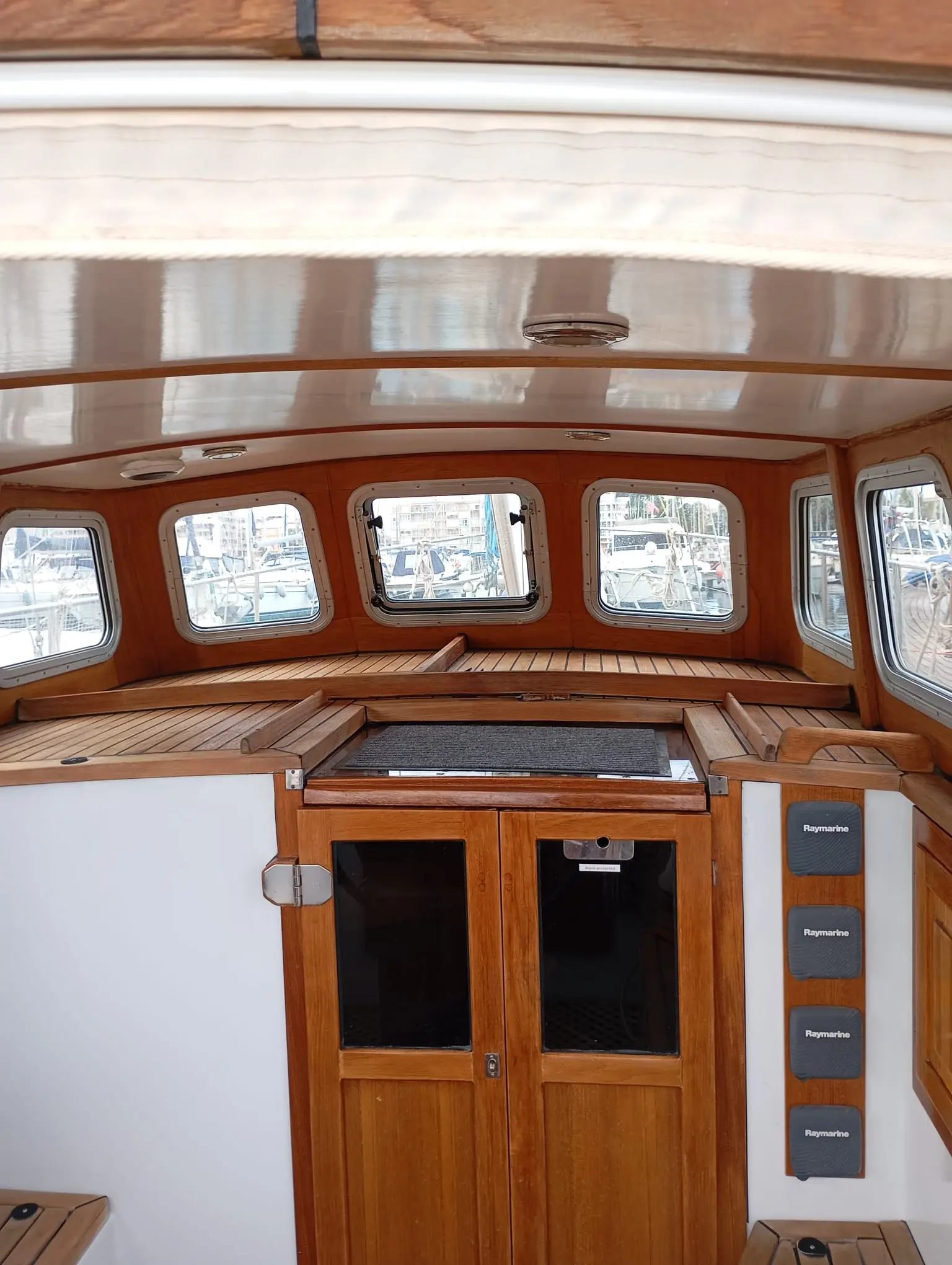 2000 Custom steel pilothouse