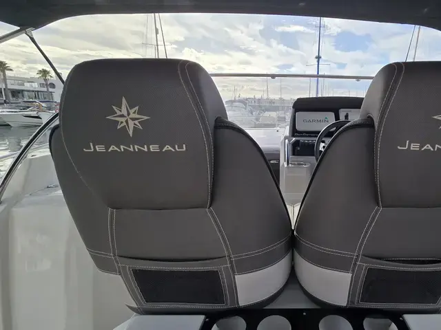 Jeanneau 9.0 WA Cap Camarat