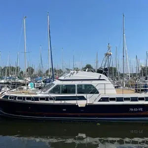 2001 Aquastar 45 - 48