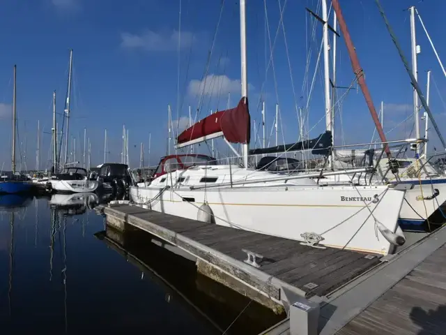 Beneteau Oceanis Clipper 311